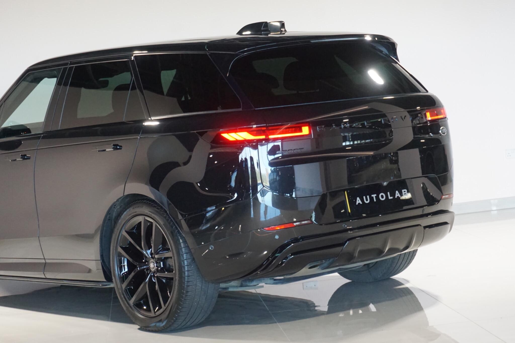 Land Rover Range Rover Sport 3.0 D300 MHEV Dynamic SE SUV 5dr Diesel Auto 4WD Euro 6 (s/s) (300 ps)